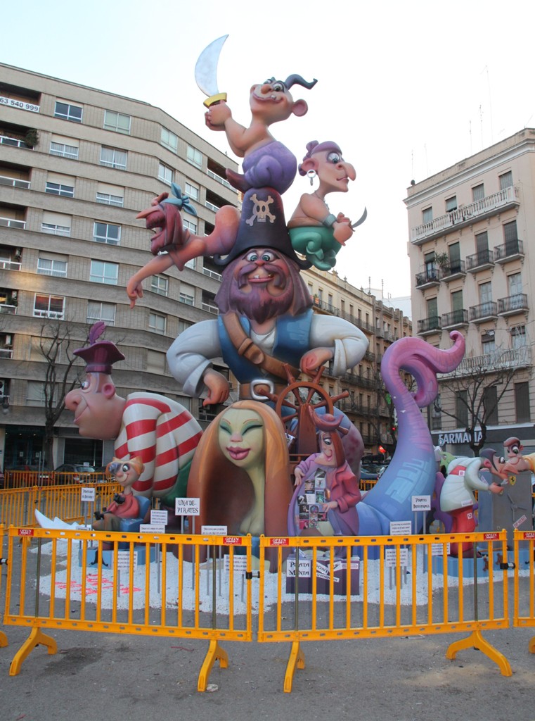 Totfalles: Plaza del Pintor Segrelles